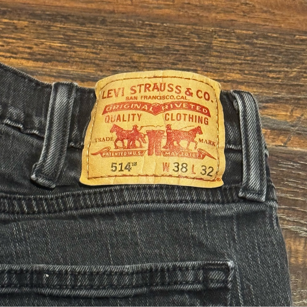 Levi's 514 Slim Straight Black Jeans (ACTUAL measurement 34x30) - Picture 4 of 10